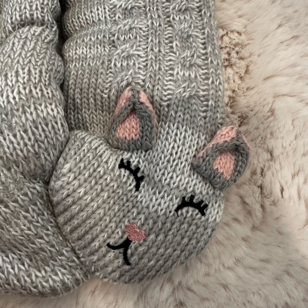Gray Knit Cat Mittens - Picture 2 of 5